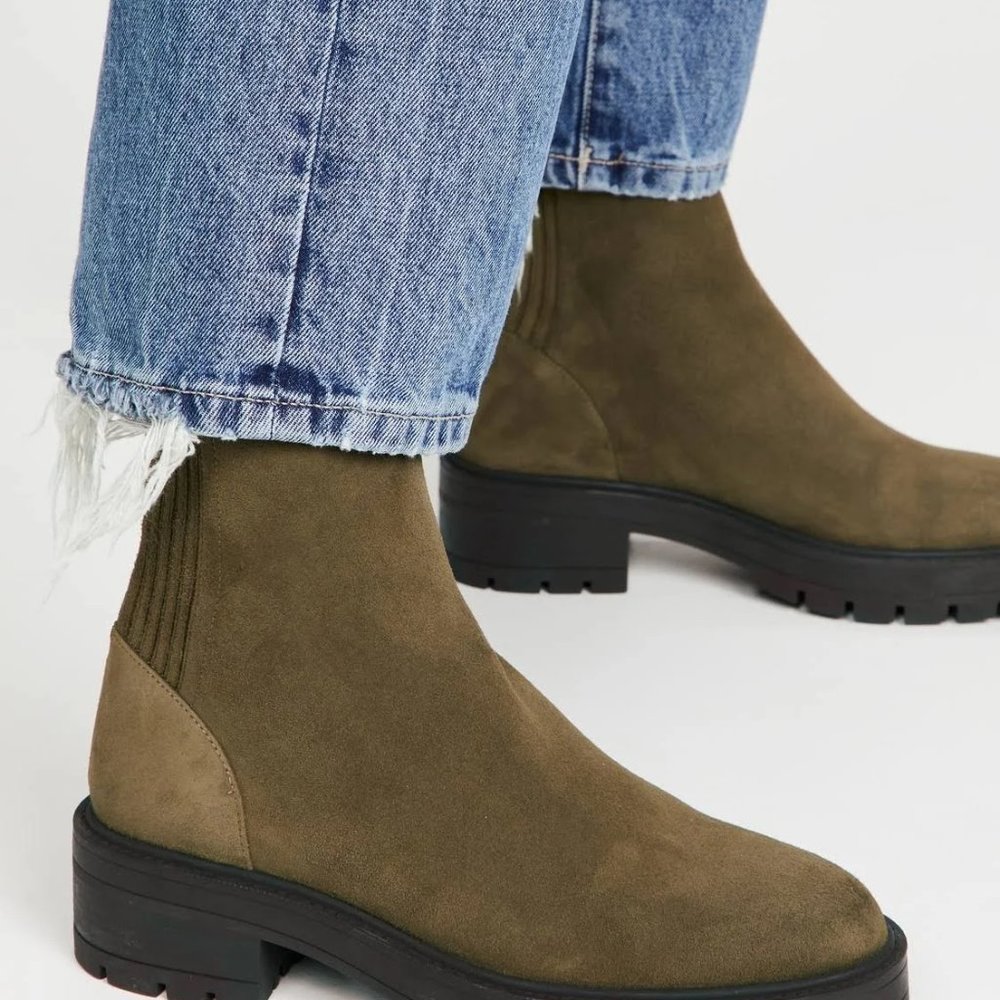NWT Aquazurra Saint Honoré suede lugsole boots